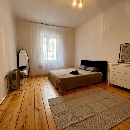 Close To The Main Square Apartment Krakow Bagian luar foto