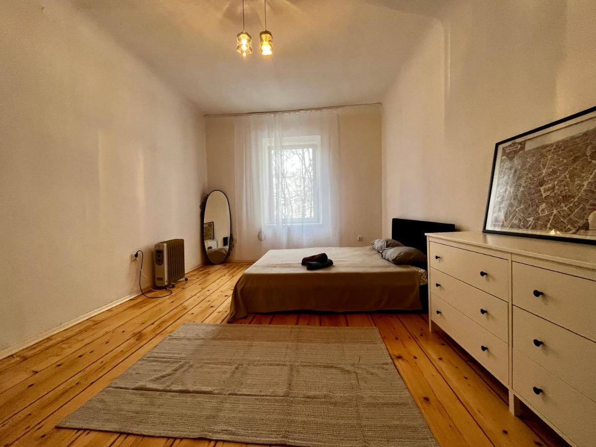 Close To The Main Square Apartment Krakow Bagian luar foto