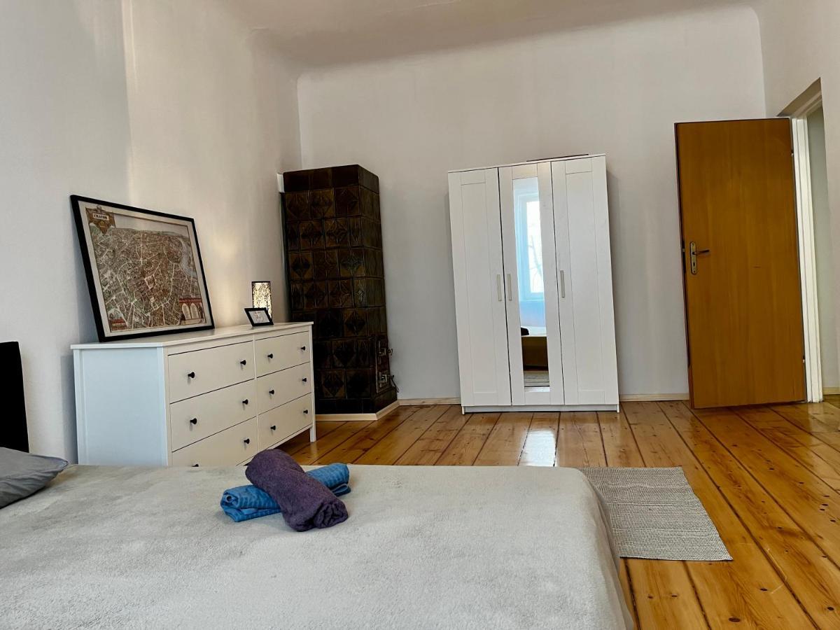 Close To The Main Square Apartment Krakow Bagian luar foto